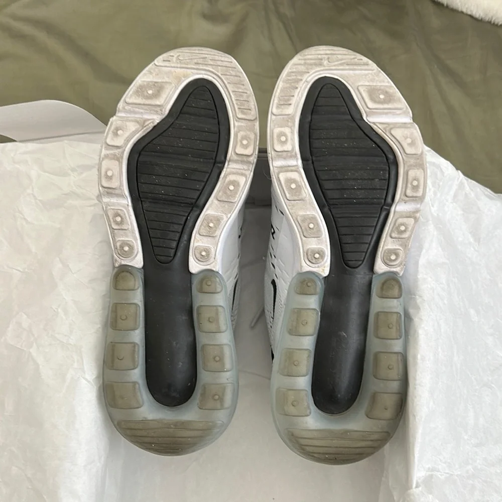 Women’s Nike Air Max 270
